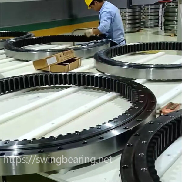 Cross Roller Slewing Bearing